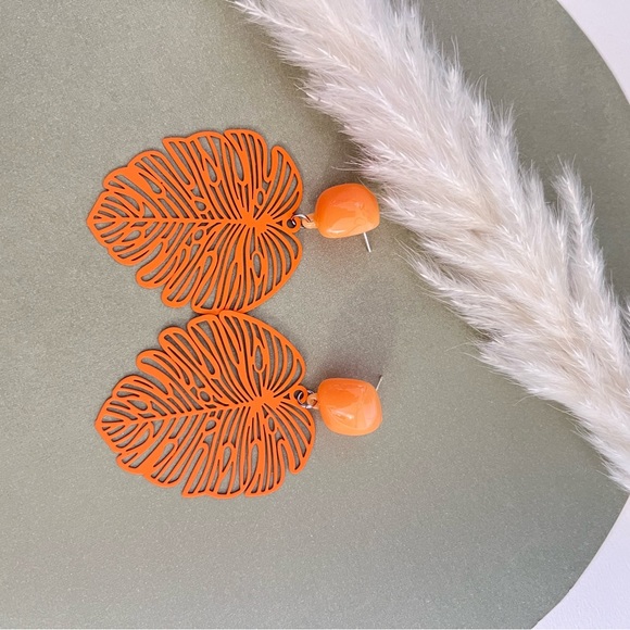 Colorful Leaf Earrings - Pop-of-color Statement Earrings - Summer Earrings - Picture 13 of 16